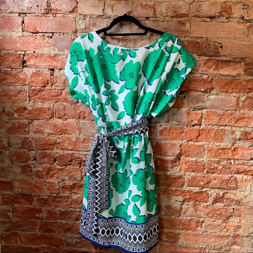 Bright floral dress WITH POCKETS 💃🏼